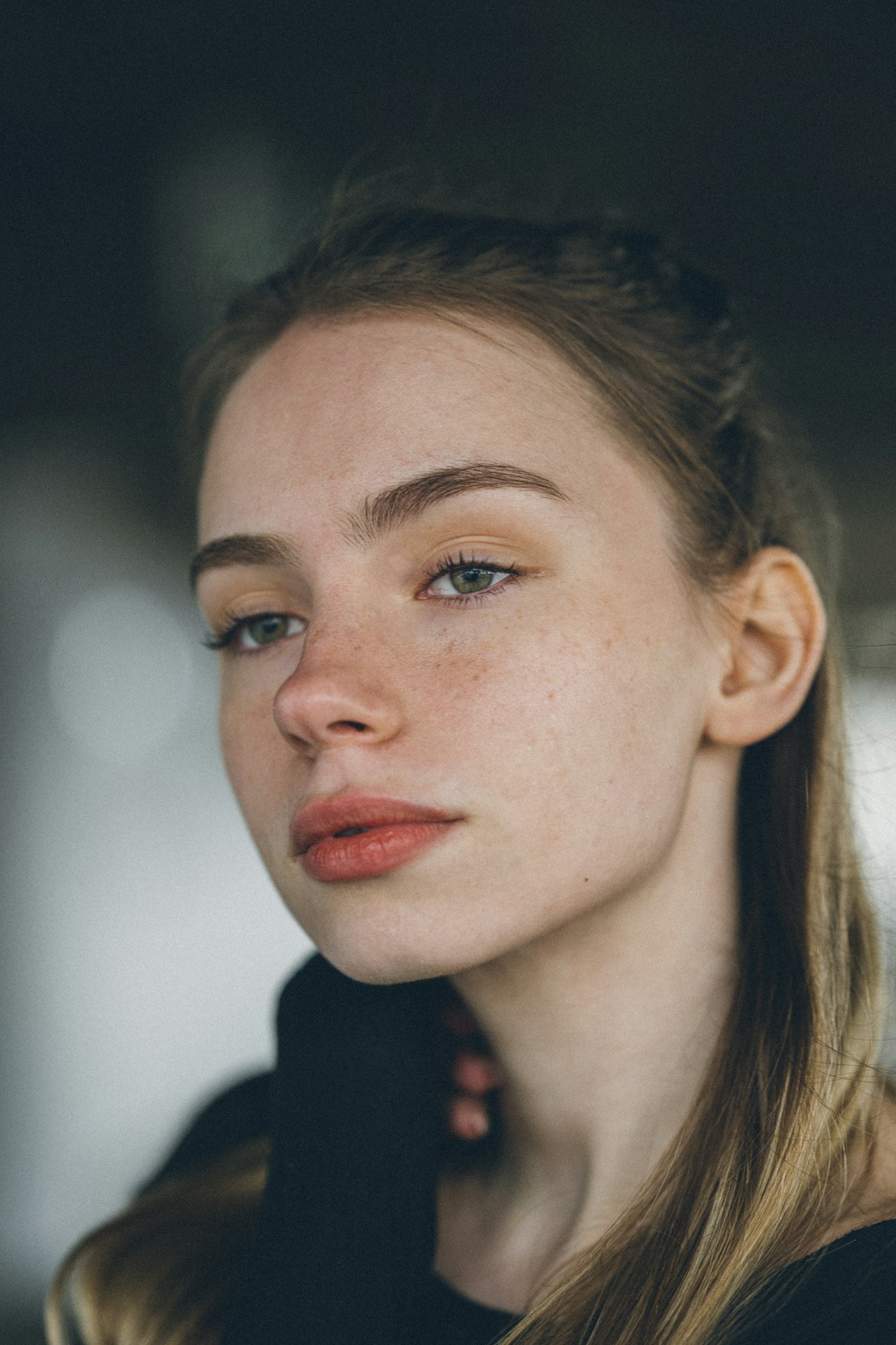 Gros plan portrait, regard direct